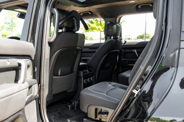 2025 Land Rover Defender V8 - Photo 56