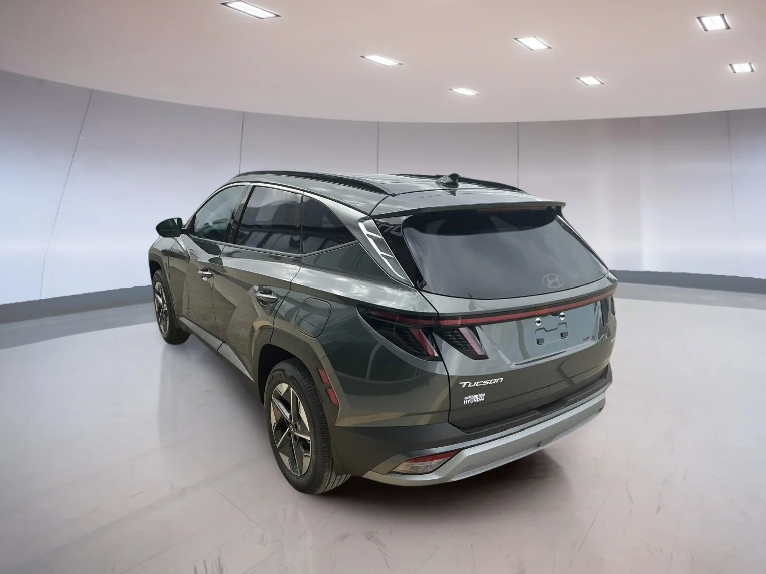 New 2026 Grey Hyundai Preferred image 4