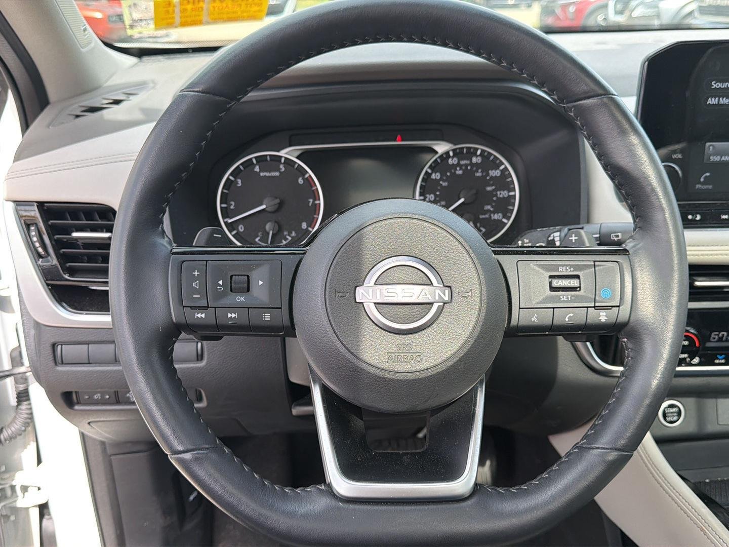 Used 2023 Pearl White Tricoat Nissan SL image 19