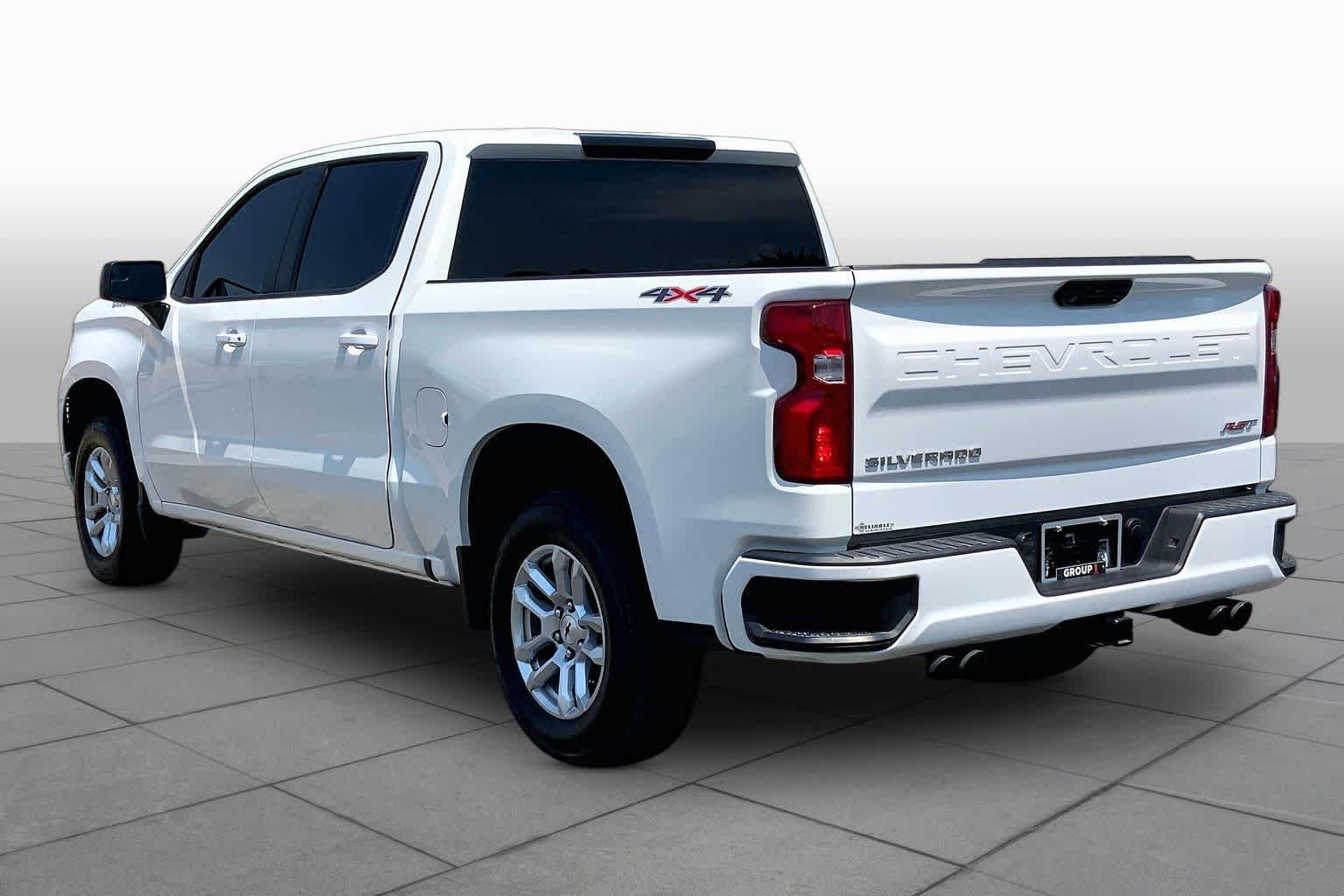 Used 2023 Summit White Chevrolet RST image 11