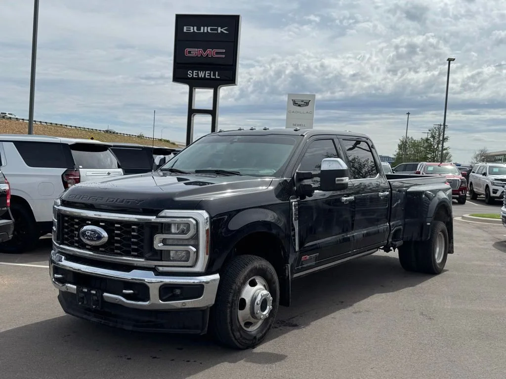 2024 Ford F-350 King Ranch 4x4 Crew Cab 8' Box DRW's photo