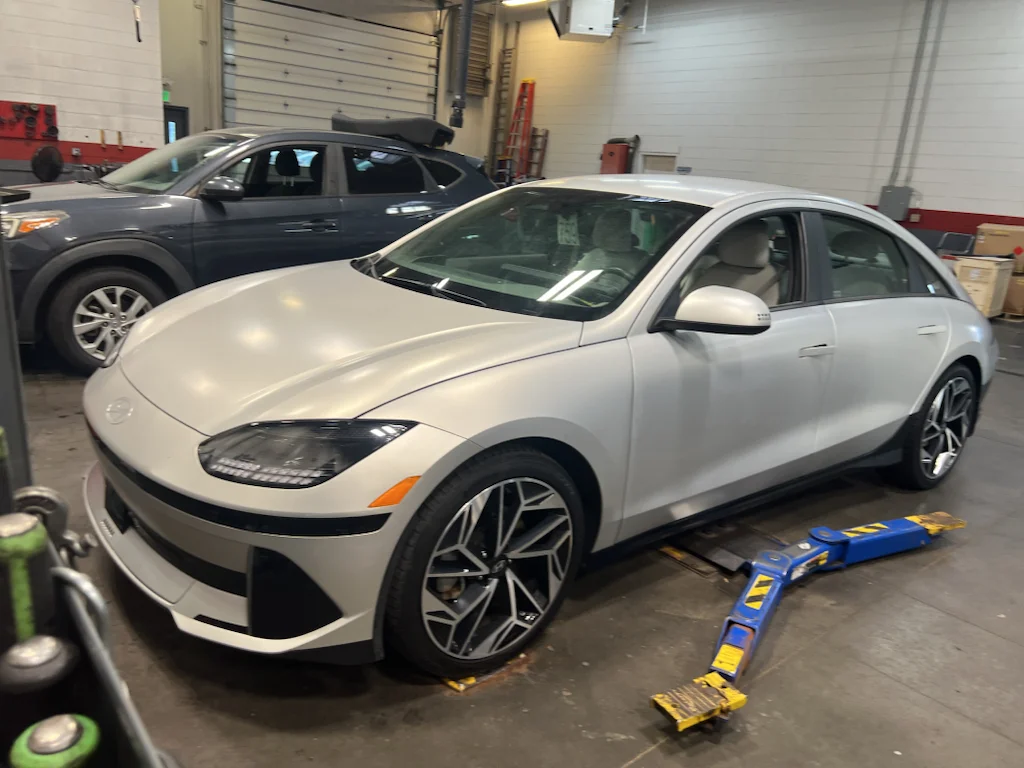 Used 2023 Gravity Gold Matte Hyundai SEL image 1