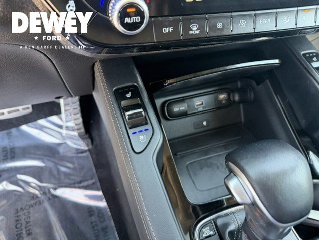 Used 2022 Ebony Black Kia SX image 22