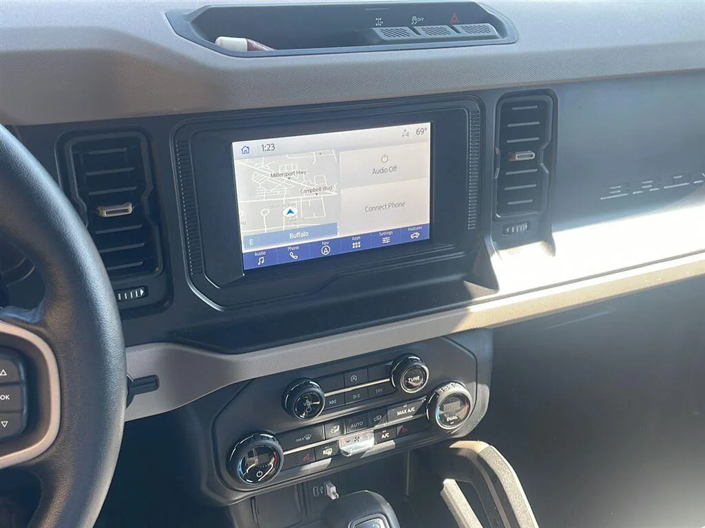 Used 2023 Oxford White Ford Big Bend image 2
