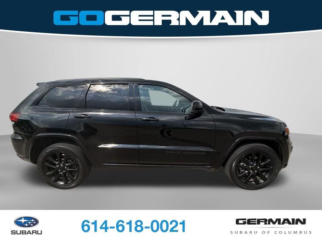 Used 2019 Black Jeep Altitude image 5