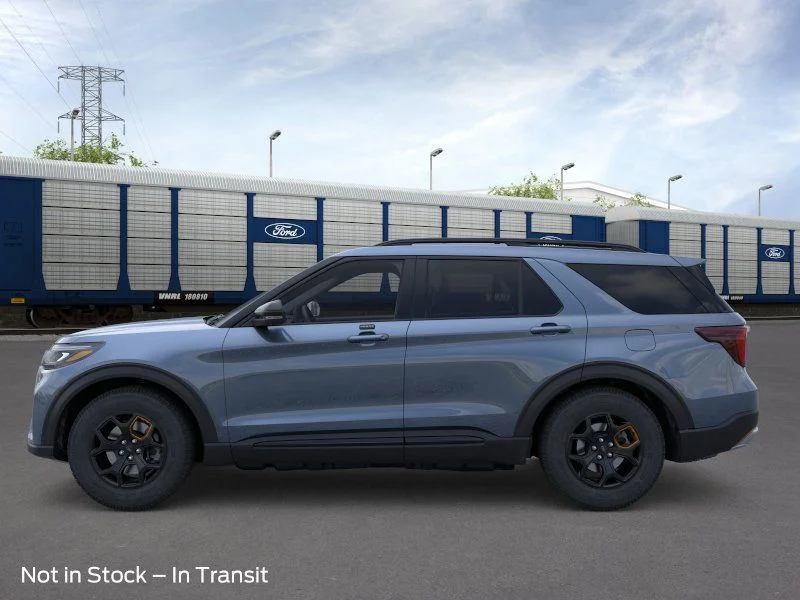 New 2026 Vapor Blue Metallic Ford Tremor image 3