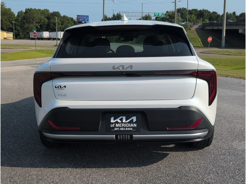 New 2026 Snow White Pearl Kia EX image 4