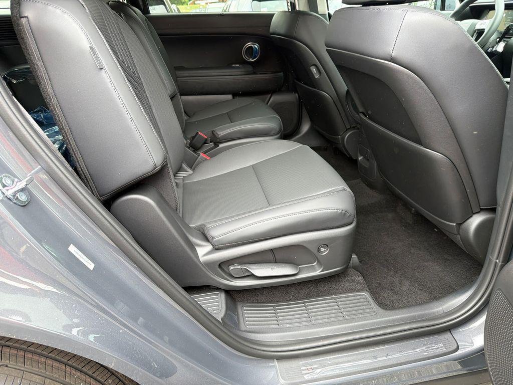 New 2026 Gray Hyundai SEL FWD image 15