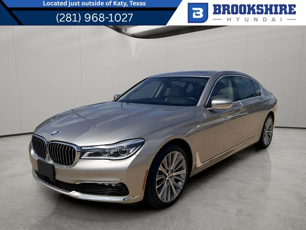 2018 BMW 7 Series 750i's photo