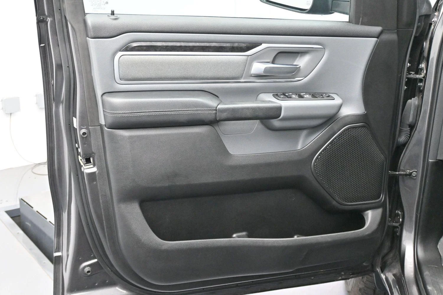 Used 2022 Gray Ram Big Horn image 9