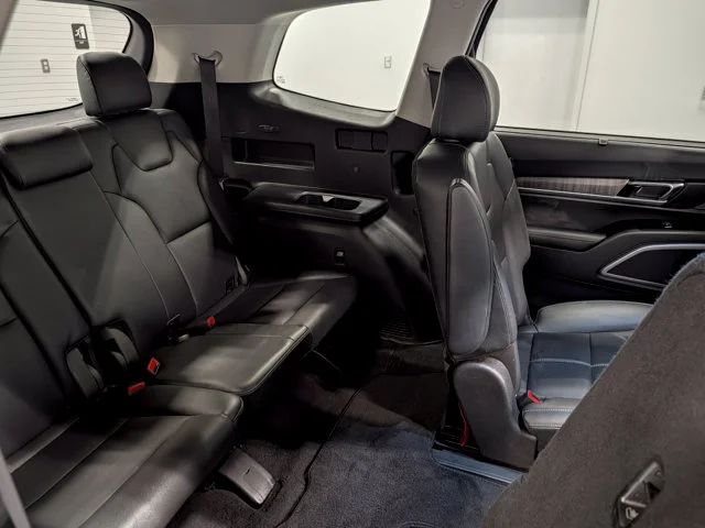 Used 2024 Black Kia EX image 33