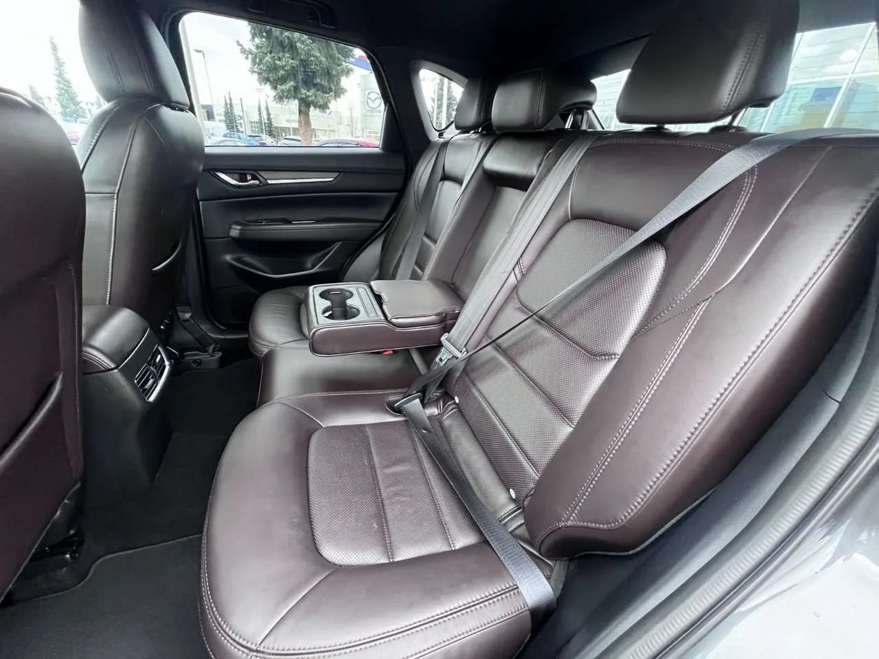 Used 2023  Mazda Signature image 9