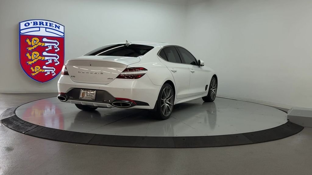 Used 2026 White Genesis 2.5T Prestige image 5