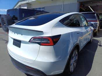 Used 2020 White Tesla Long Range image 4
