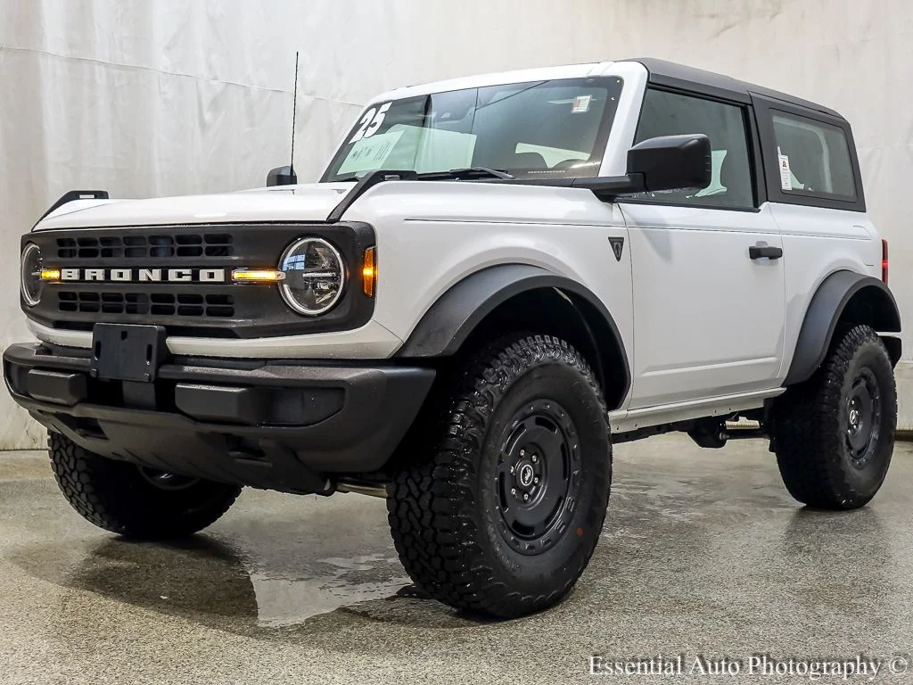 2025 Ford Bronco Base 4x4's photo