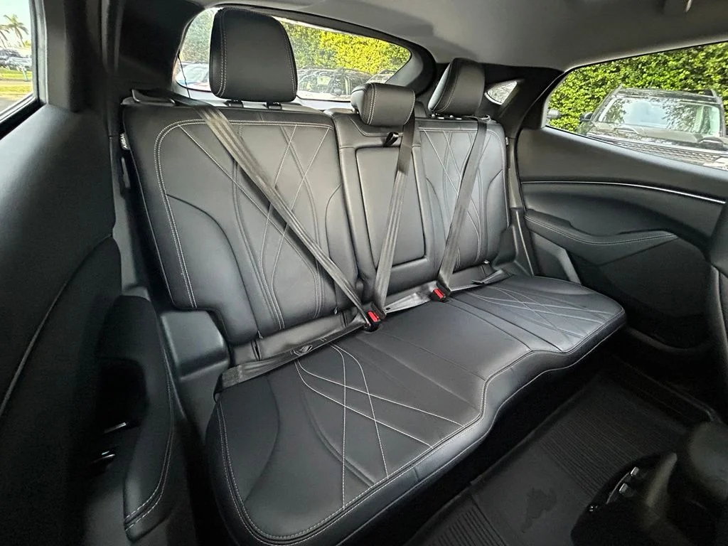 Used 2022 Ice Blue Ford Select image 27