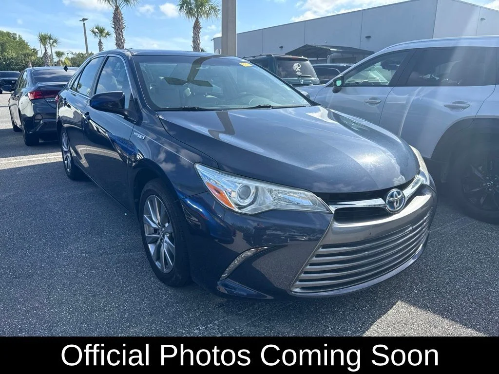 Used 2016 Beige Toyota XLE image 1