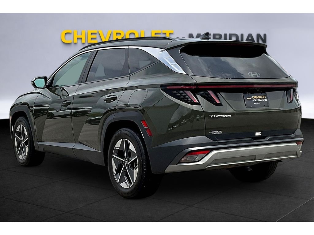 Used 2025  Hyundai SEL Convenience image 2