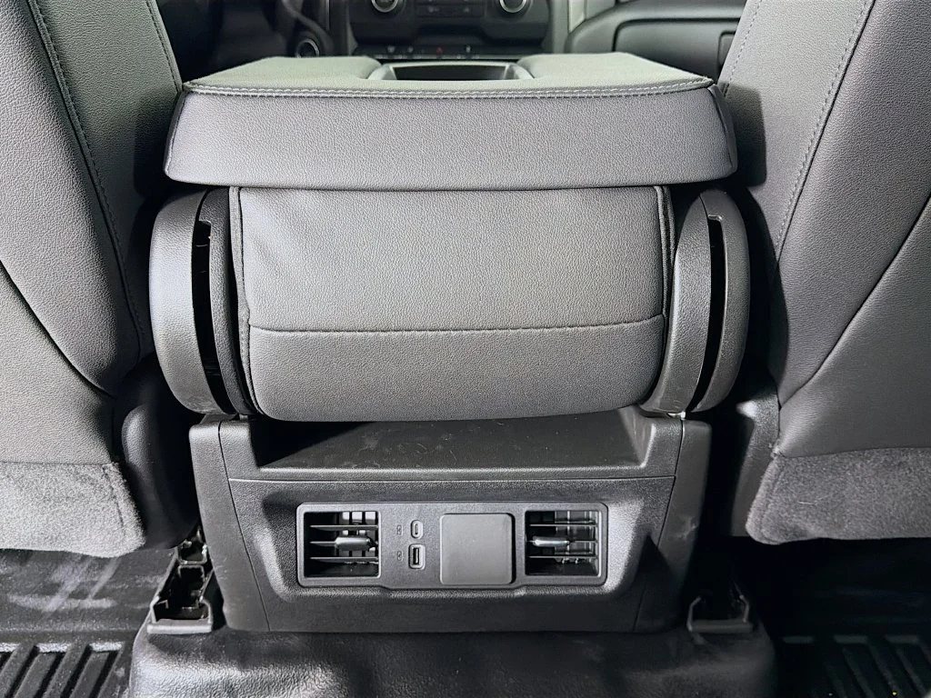 New 2026 Summit White Chevrolet Work Truck image 21