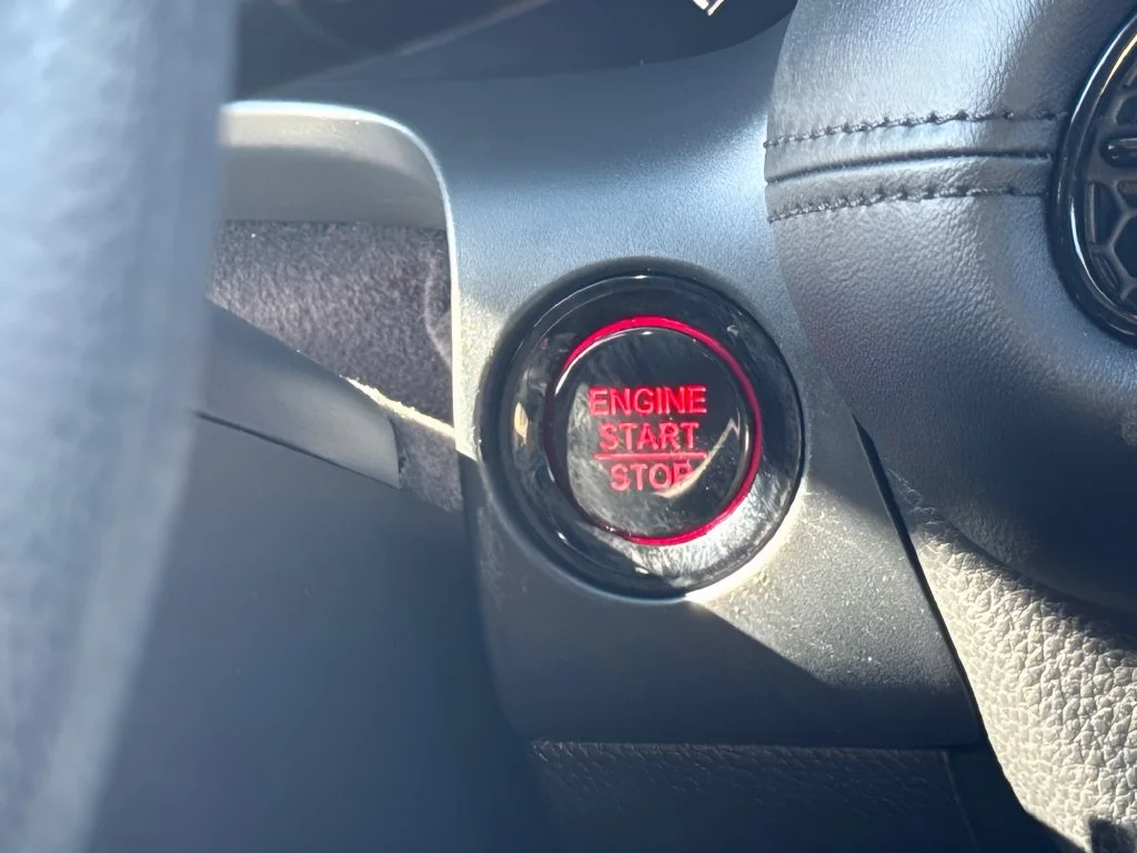 Used 2025  Honda LX image 16
