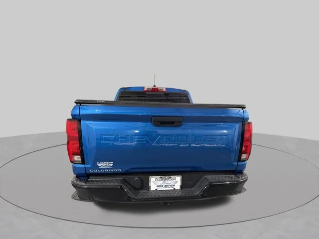 Used 2024 Blue Chevrolet Z71 image 9