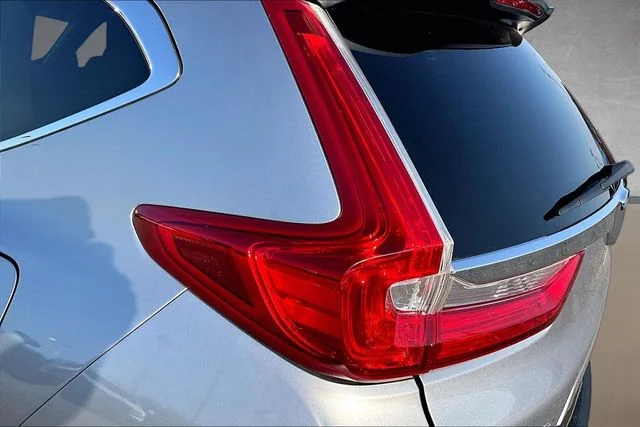 Used 2017 Silver Honda EX-L image 25