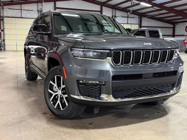 2025 Jeep Grand Cherokee L Limited 4x4's photo