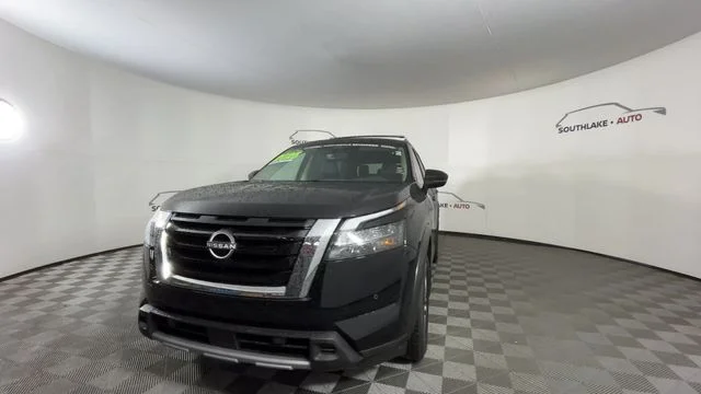 Certified Used 2025 Black Nissan SL image 3