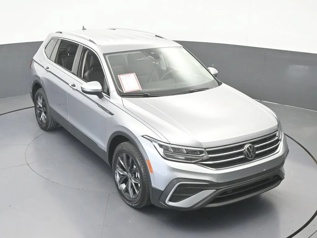 Used 2024 Silver Metallic Volkswagen 2.0T SE image 55