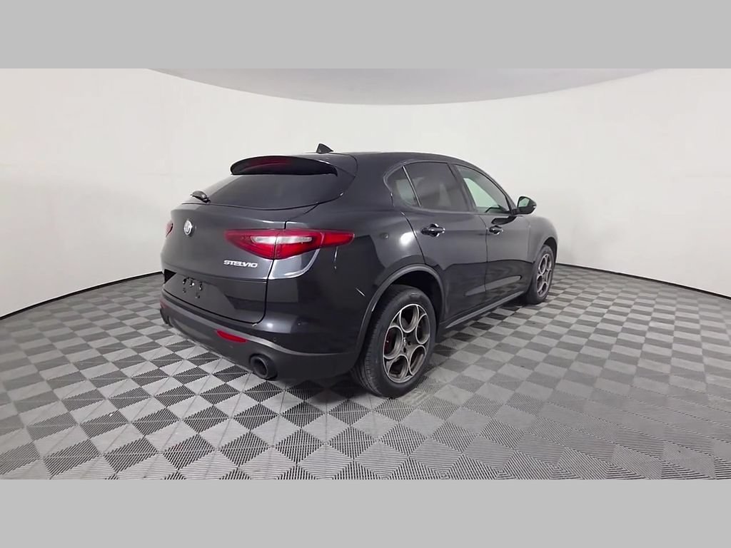 2023 Alfa Romeo Stelvio Sprint - Photo 40