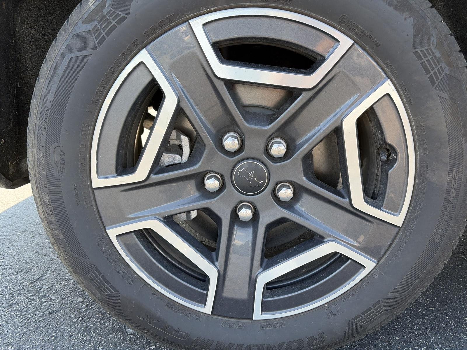 Used 2026 Diamond Black Crystal Pearlcoat Jeep Laredo image 24