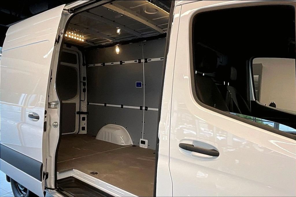 2026 Mercedes-Benz Sprinter Cargo Van Base - Photo 10