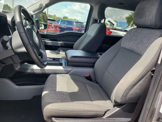 Used 2023 Gray Ford XLT image 19