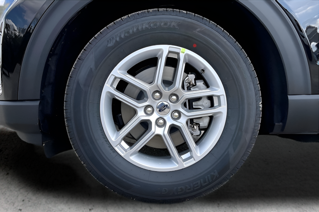 New 2026 Agate Black Metallic Ford Active image 23