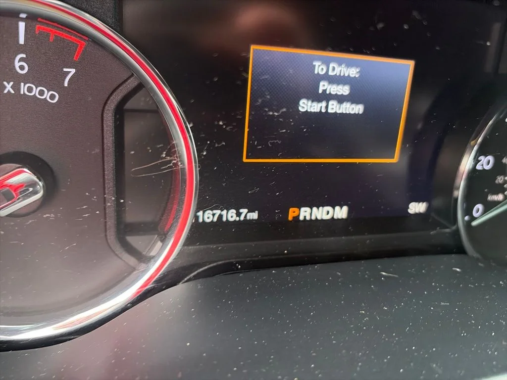 Used 2019  Ford Limited image 8