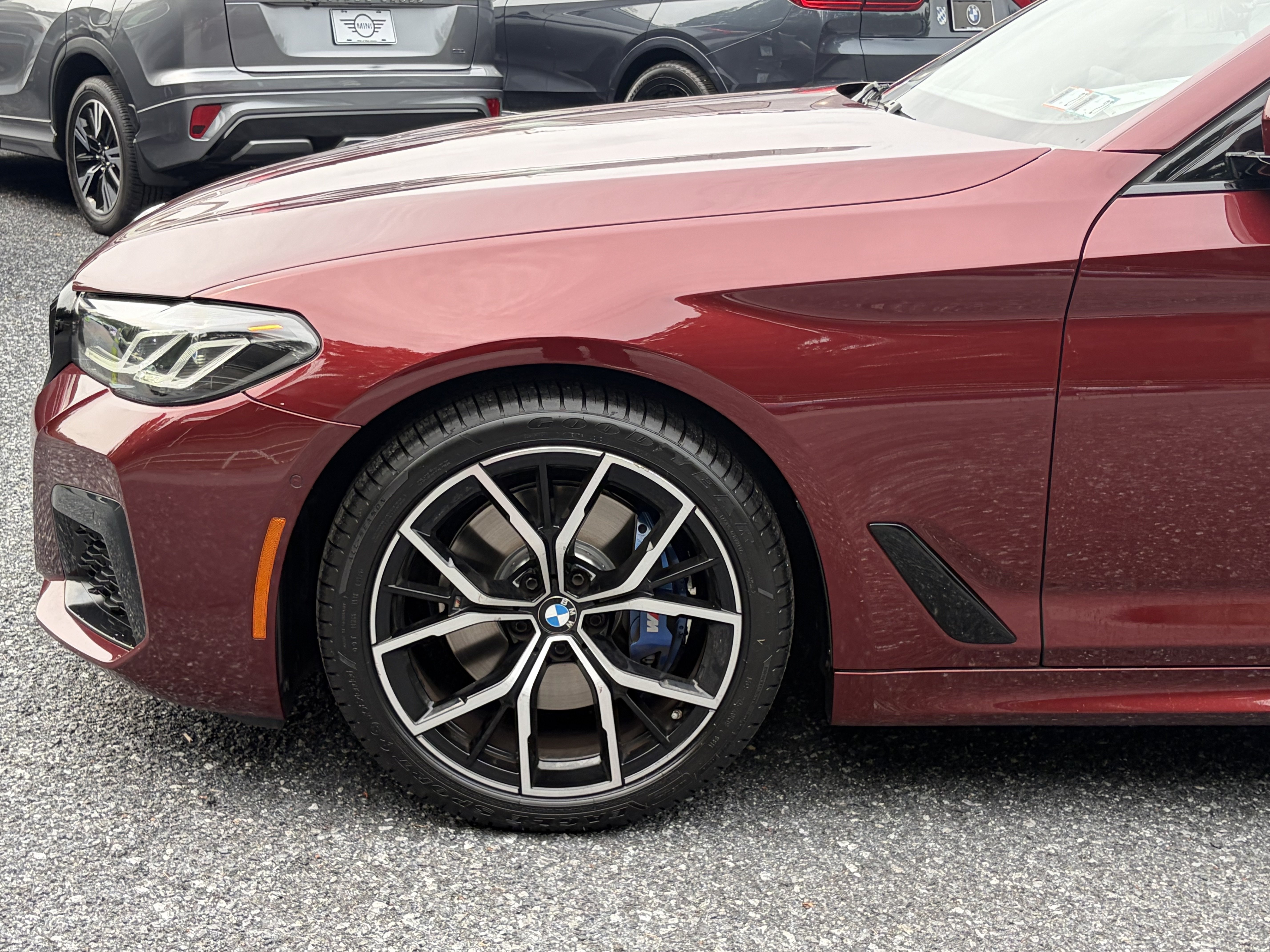 Used 2023 AVENTURIN RED MET BMW 530i xDrive image 4