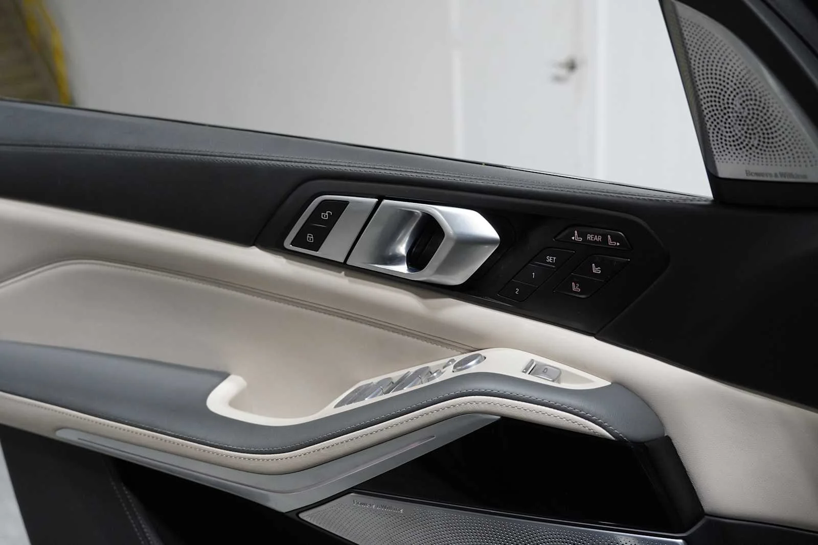 Certified Used 2024 Skyscraper Grey Metallic BMW ALPINA XB7 image 15