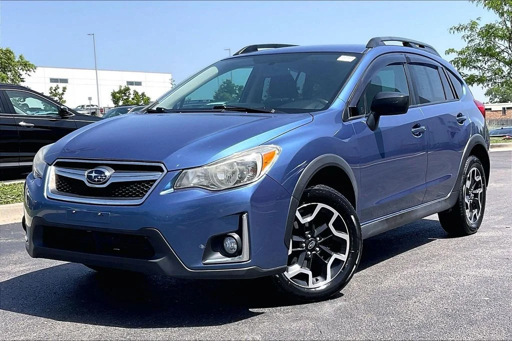 Used 2017 Blue Subaru 2.0i image 10
