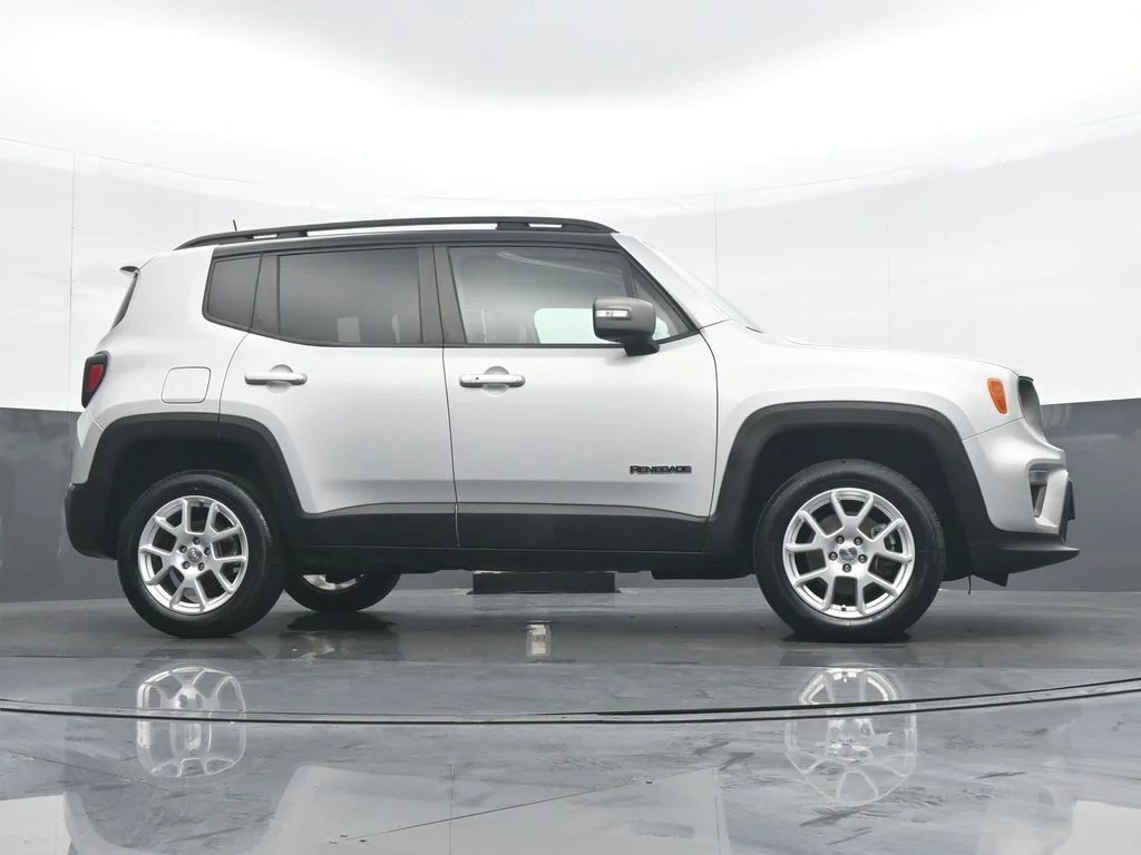 Used 2021 Silver Jeep Limited image 30