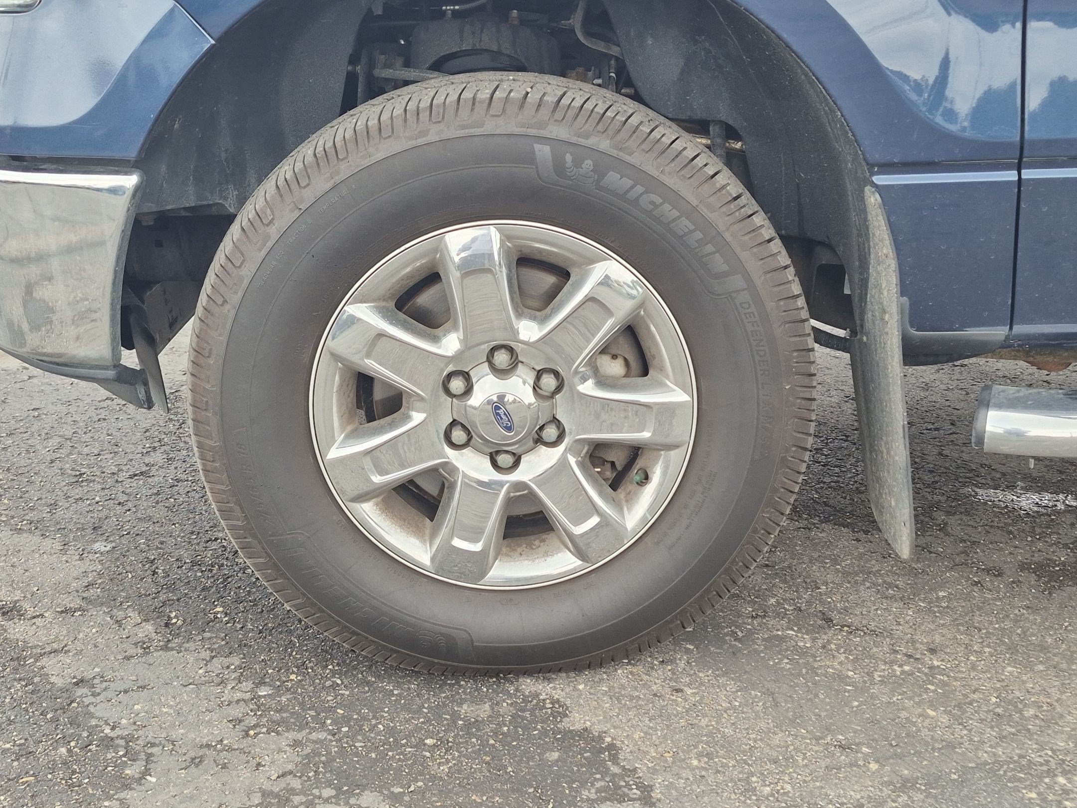 Used 2013 Blue Ford XLT image 11