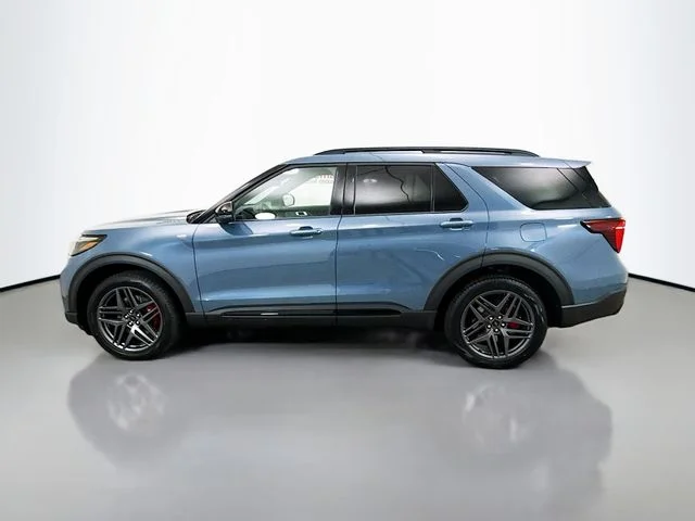 New 2026 Vapor Blue Ford ST-Line image 4