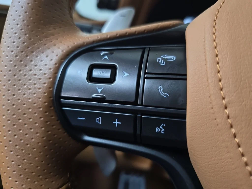 Used 2018 Gray Lexus 500 image 18