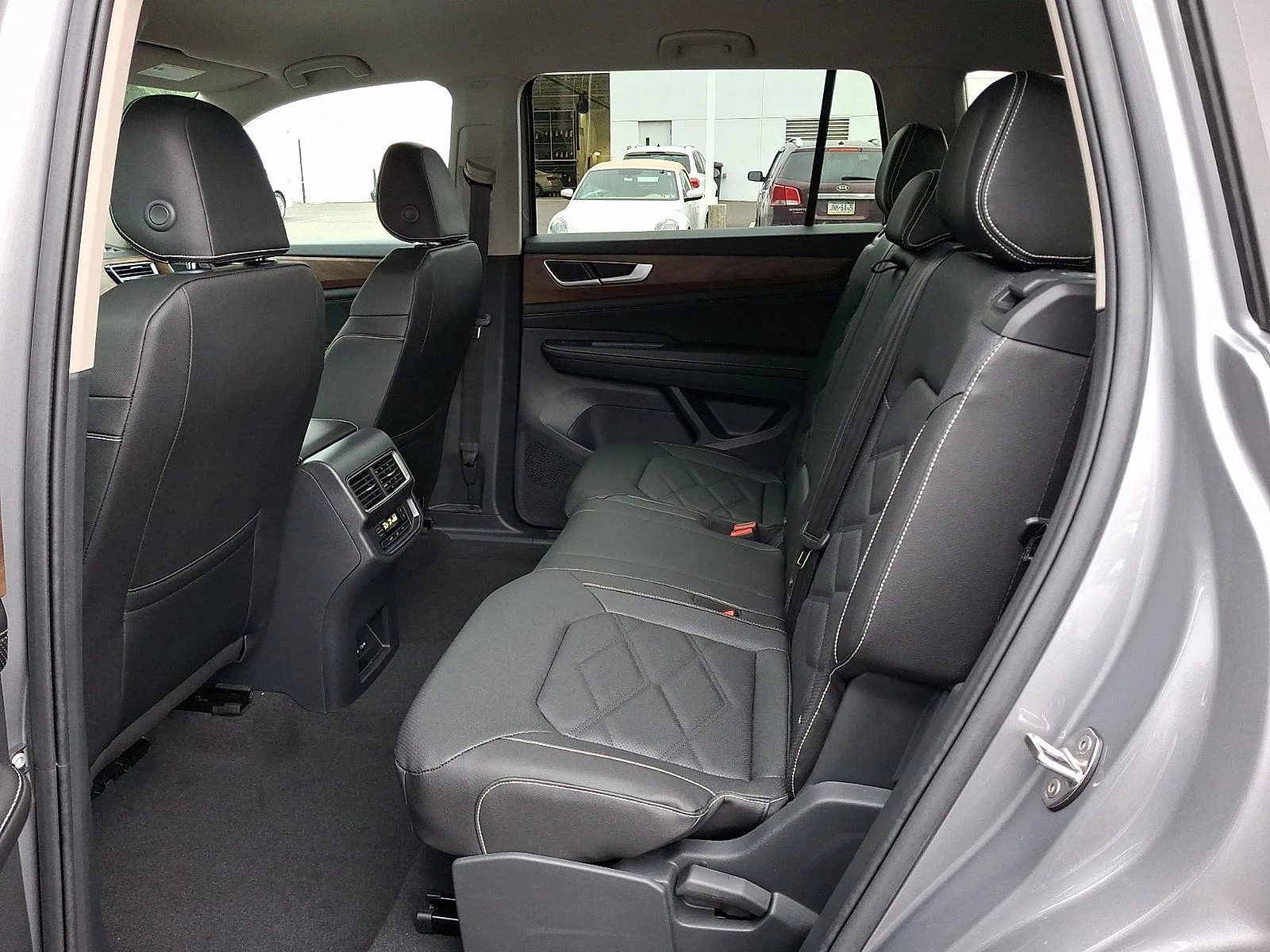 New 2026 Q3Q3/SLVMISTMET Volkswagen 2.0T SE image 9