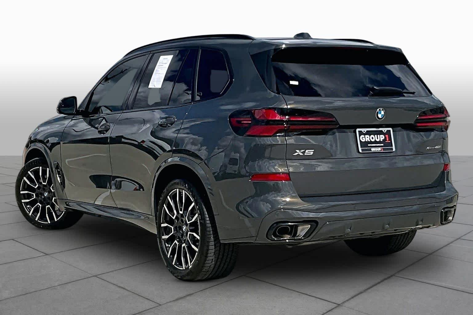 Certified Used 2026 Dravit Grey Metallic BMW xDrive40i image 11