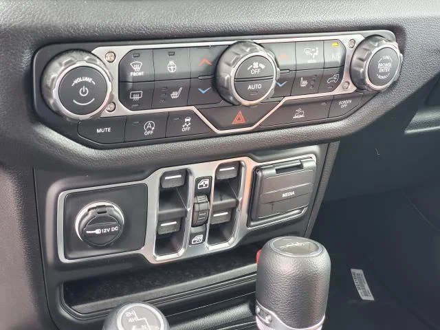 New 2026 Reign Exterior Paint Jeep Sport S image 14