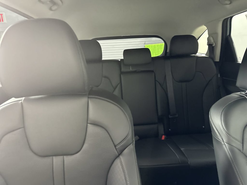 New 2026 Ivory Silver Kia S image 16