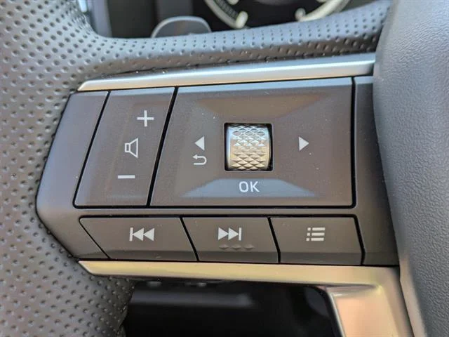 2025 Mitsubishi Outlander Plug-in Hybrid SEL - Photo 26