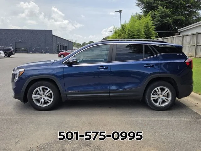 Used 2022 Blue GMC SLE image 2