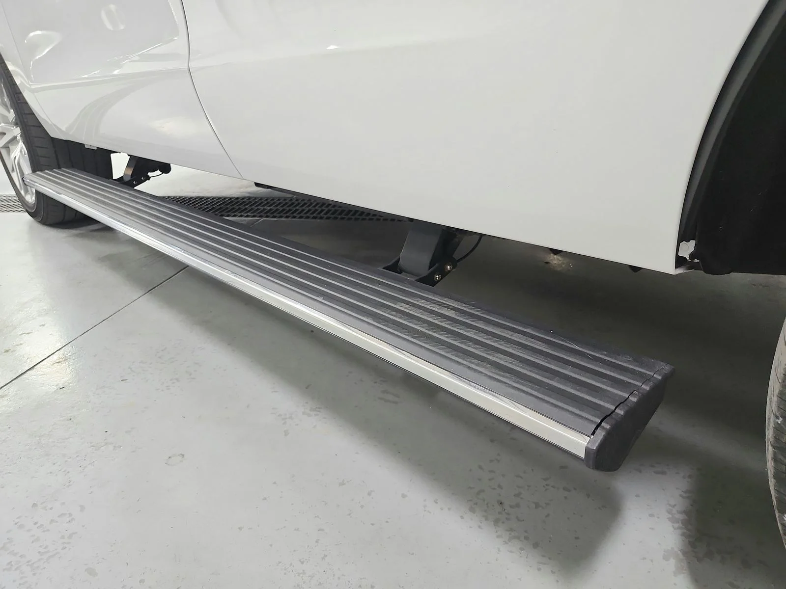 Used 2024 Oxford White Ford Limited image 50
