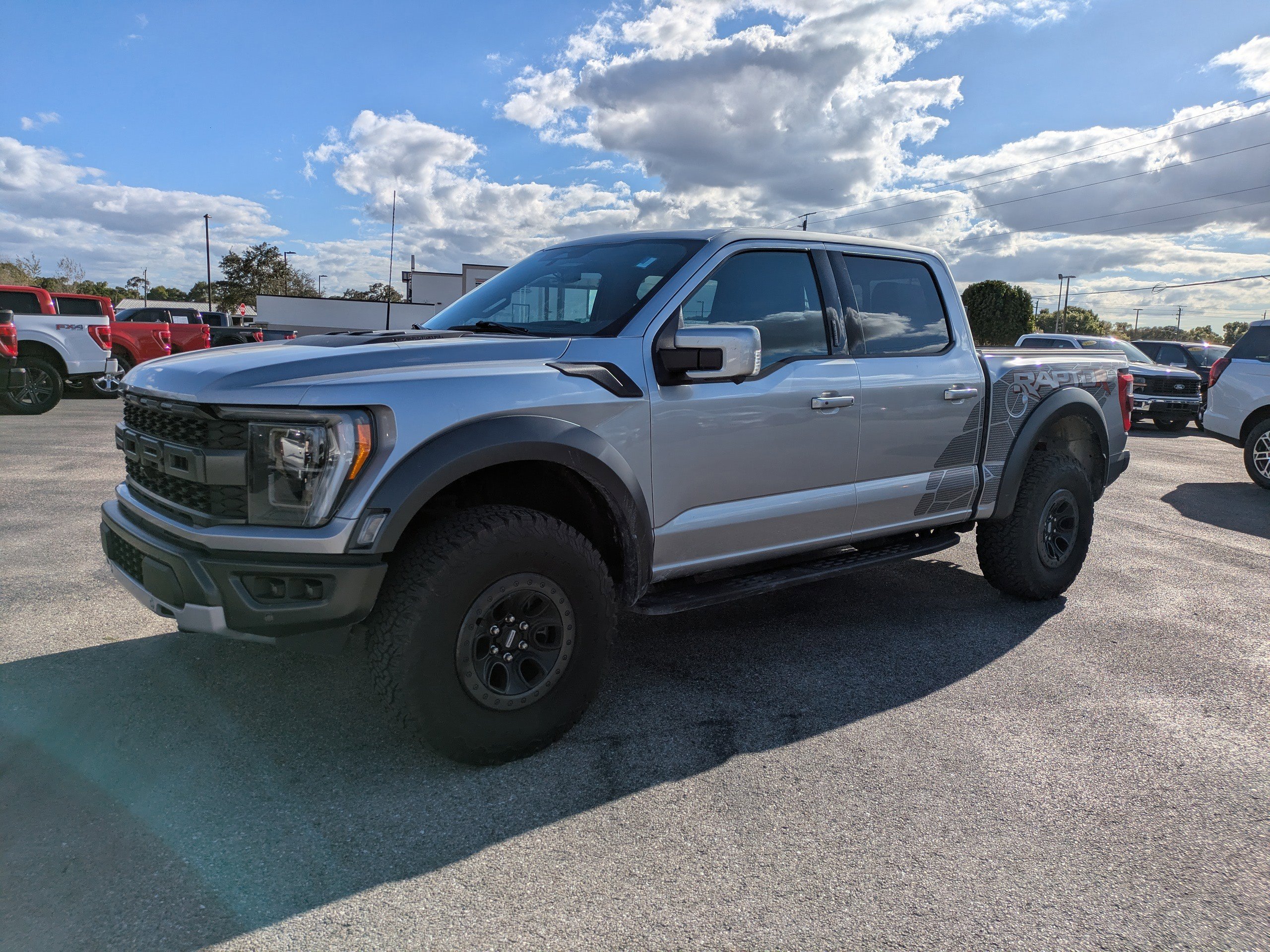 Used 2023  Ford Raptor image 8